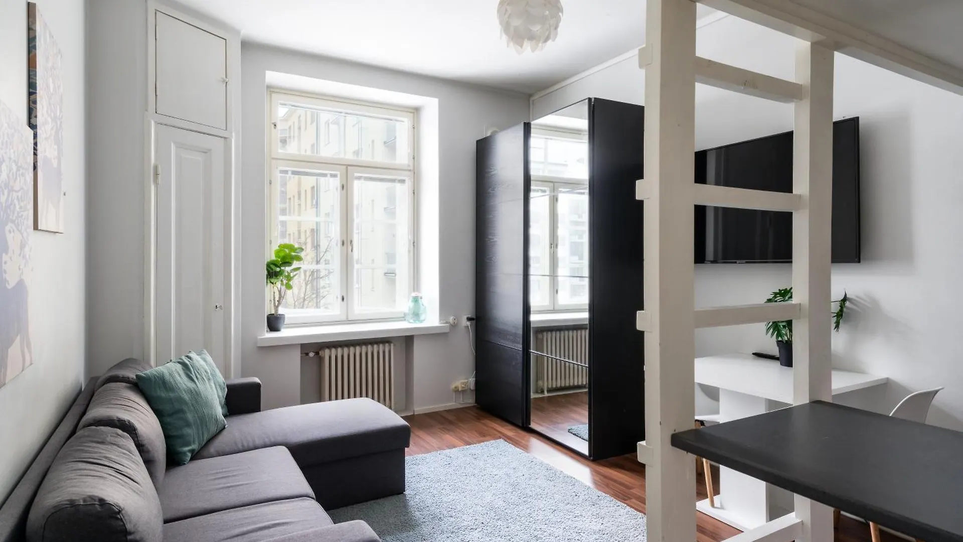 Loft Studio, Kallio, Metro Nearb Helsinki Apartment